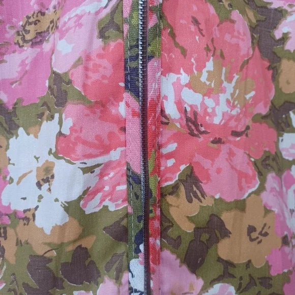 Vintage 1970s Flower Power Granny Cottage Chic Garment Bag Serval Zipper